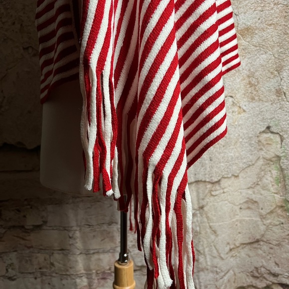 University of Arkansas Razorbacks - Unisex poncho - Picture 6 of 9